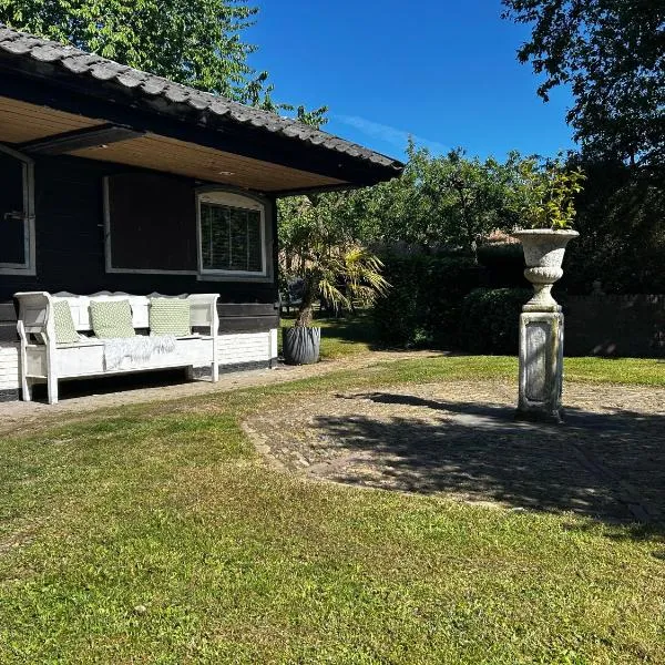 Uilehoeve aan de Waal, ξενοδοχείο σε Zennewijnen