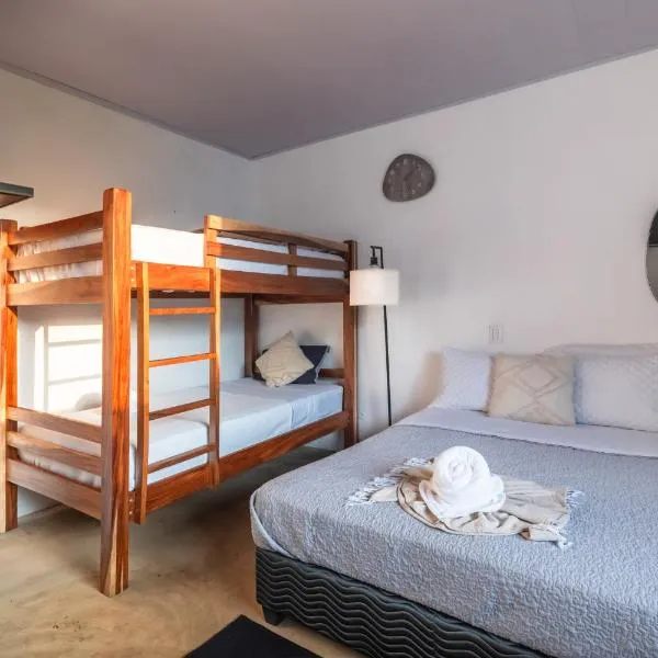 Zen Studio, Hotel in Jacó