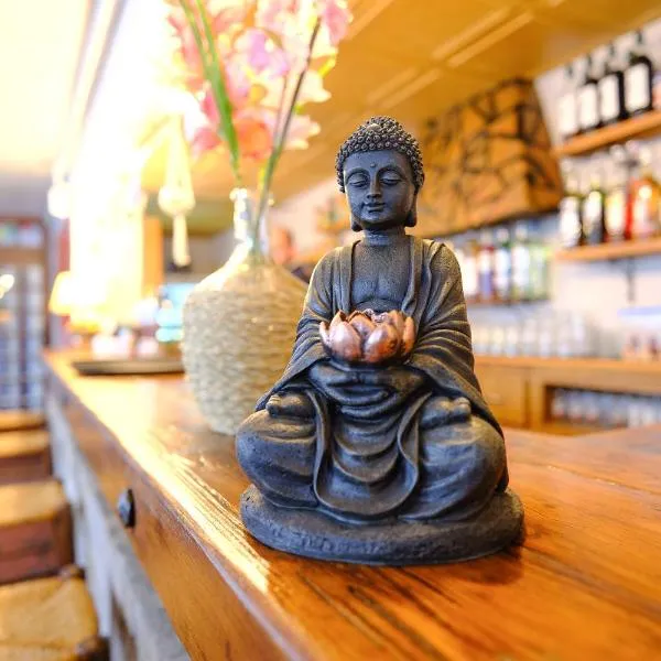 Auberge Des 3 Lacs, Hotel in Coucouron