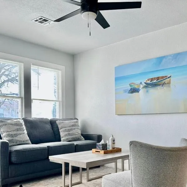 Full-kitchen 2br Near Plaza District #41a, hôtel à Oklahoma City