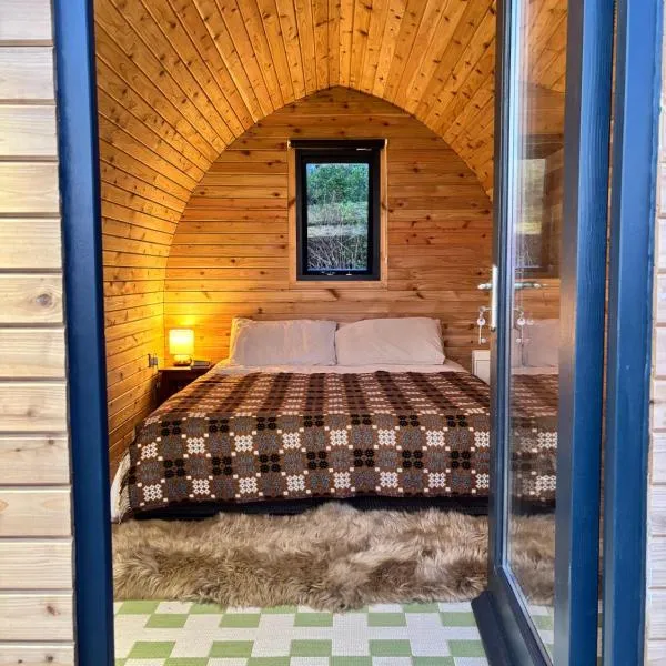 Cosy Cabin with sea view, hotel in Broad Haven