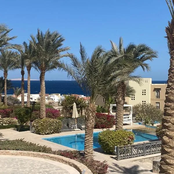 Cozy studio in Azzurra Resort Sahl Hasheesh 65 Sq M, hotel in Hurghada