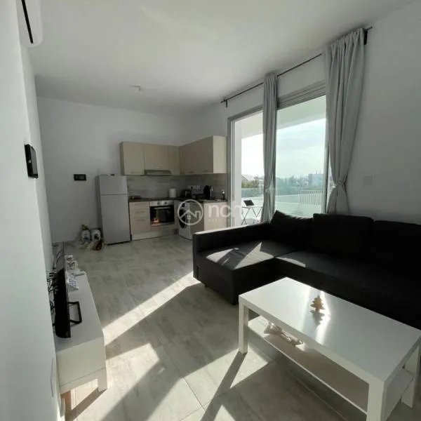 1 bedroom apartment in egkomi makedontissa near unic, ξενοδοχείο σε Strovolos