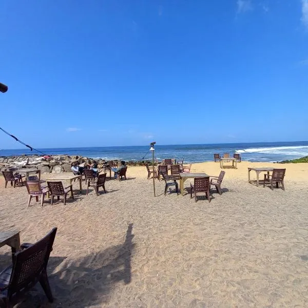 East West Beach Resorts, Hotel in Varkala