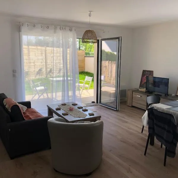 Appartement Verson, hotel in Verson