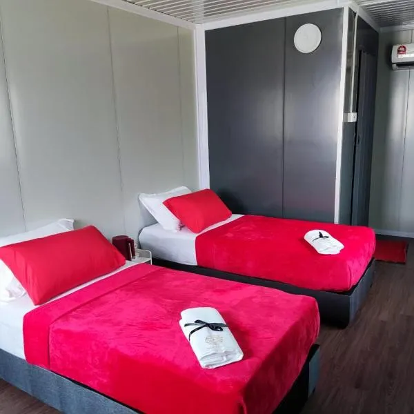 al Hajari Inn - For Islam Only - Kg Banggol Batu Lenggong, Hotel in Kampong Banggol Belimbing