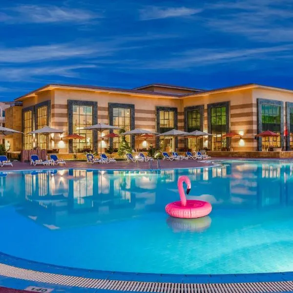 Aura Resort Sidi Abd El Rahman El Alamein, Hotel in Sīdī ‘Abd ar Raḩmān