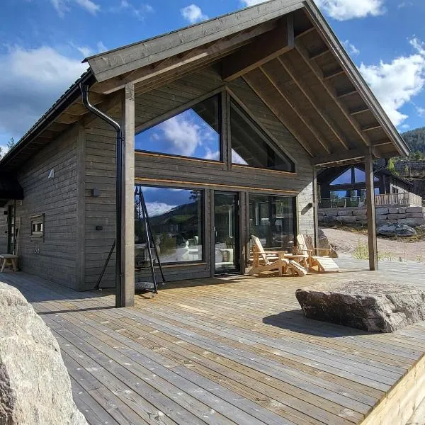 Stylishly furnished chalet with a large terrace in Vrådal、ヴラダルのホテル