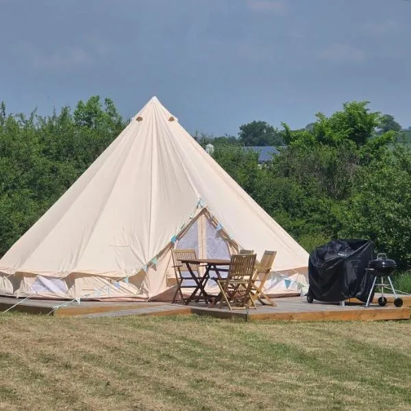 Camping le Monteil, Hotel in Évaux-les-Bains