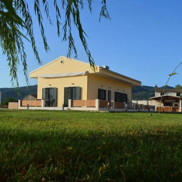 Issos House, hotel en Agios Georgios