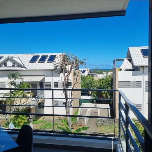 Ti Kaz Vacances T2 vue mer, hotel in Saint-Paul