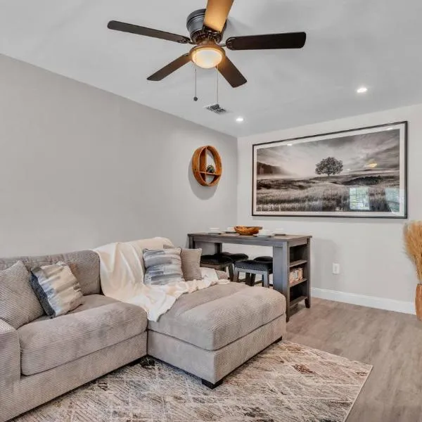 Chain of Lakes Cottage, hotel in Winter Haven