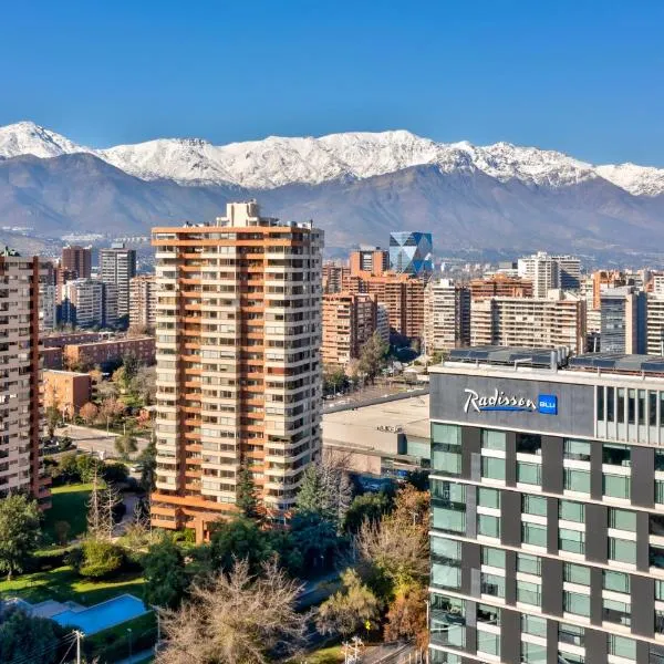 Radisson Blu Plaza El Bosque Santiago, hotel in Santiago
