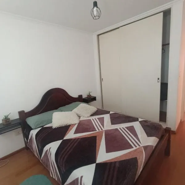 Nueva Córdoba Ambrosio Olmos 898 pleno bv a metros de plaza España la universidad clínicas gastronomía etc etc, Hotel in Córdoba