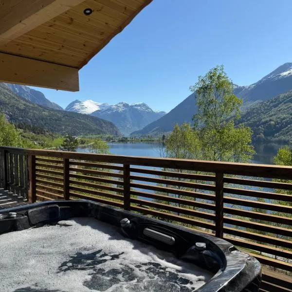 Tenna 48, hotel in Stryn