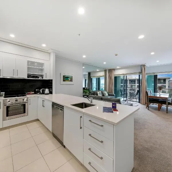 Luxurious & Spacious Living with Breathtaking Views, hotel in Auckland