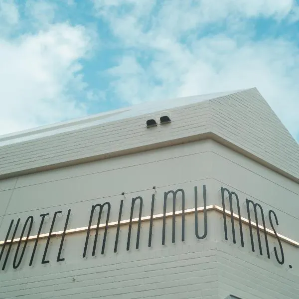 HOTEL minimumms女性専用カプセルホテルWomen only hotel, hotel in Naha