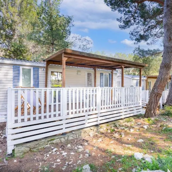 Mobile homes Pine Sea Banjole: Banjole şehrinde bir otel