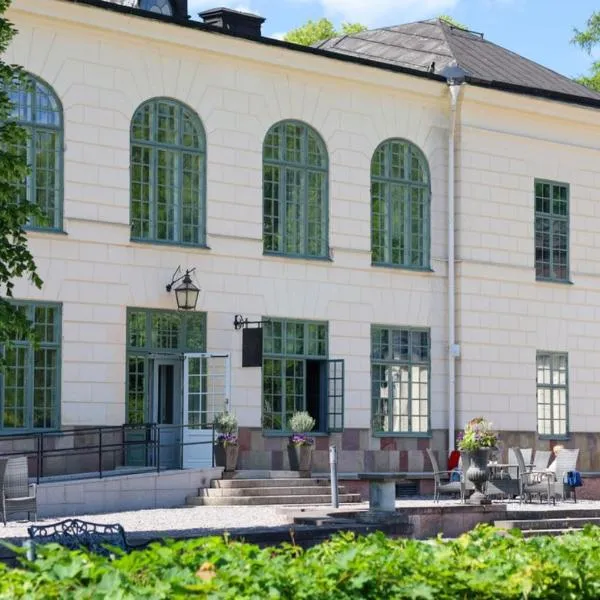 Näsby Slott، فندق في تيبي