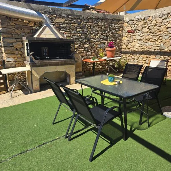 Olive Tree's House, hotel in Elaiokhórion