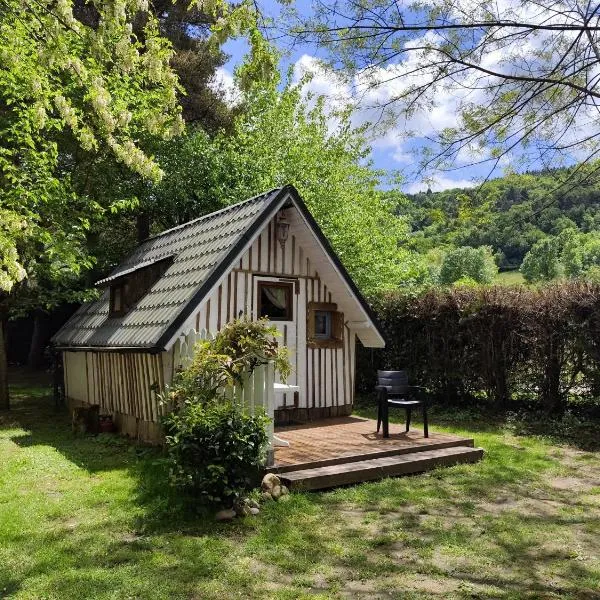 Camping de la Vallée du Doux, hotel v destinaci Boucieu-Le-Roi