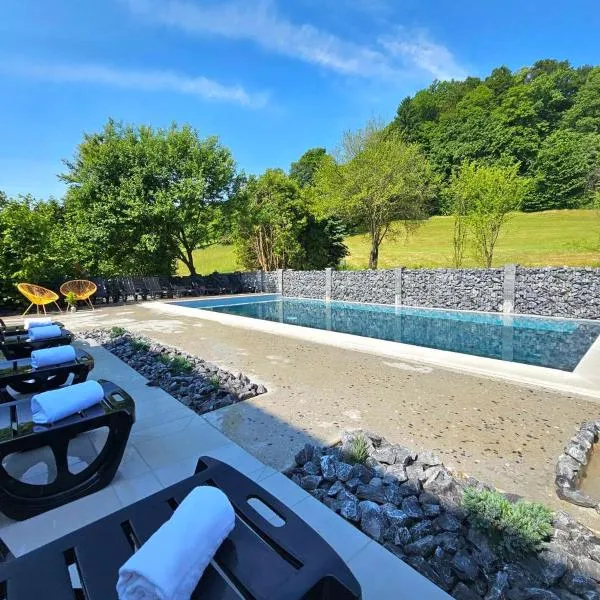 VILA LISJAK - Apartments، فندق في بوتْشيترتيك