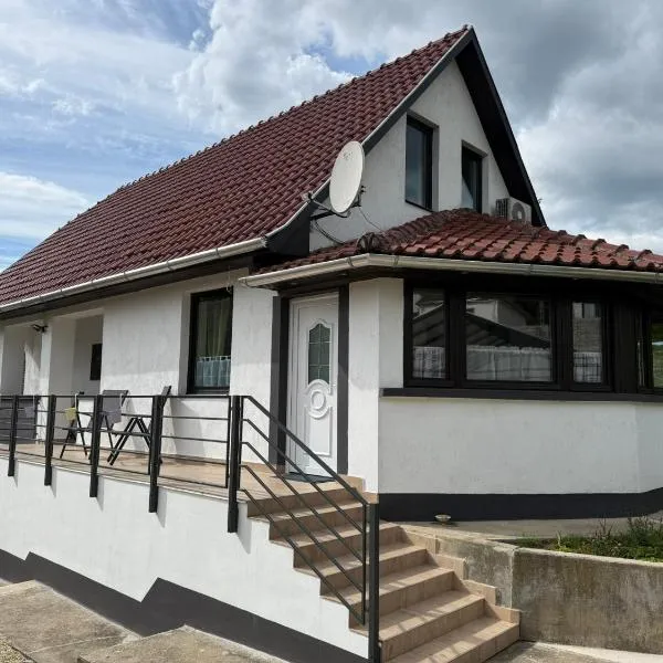 Kamilla Vendégház, ξενοδοχείο σε Mad