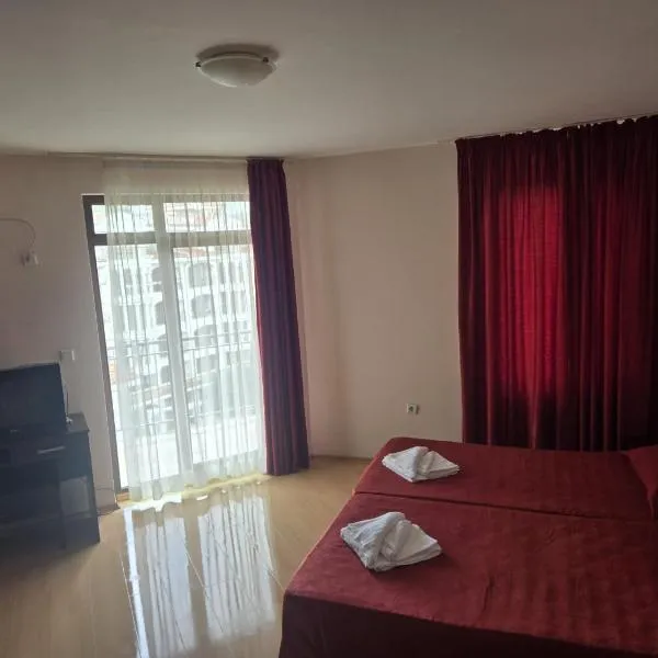 Blue sky apartments, hotel in Sunny Beach