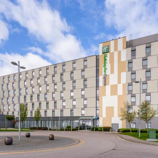 Holiday Inn Express Aberdeen Airport by IHG, hotel a Dyce