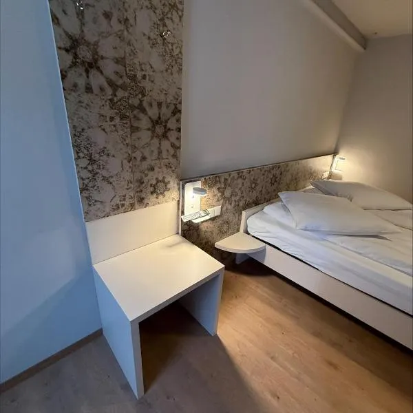 Pension Villa Colosseo im Herzen von Meiningen, hotel in Meiningen