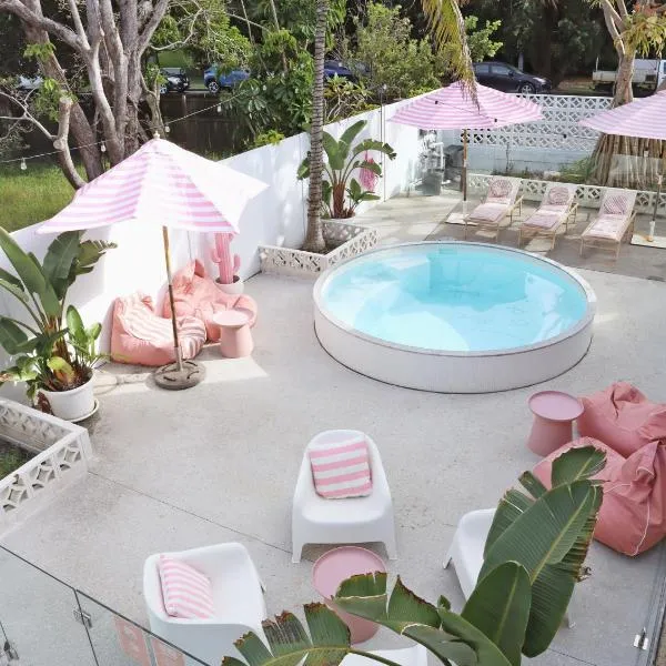 CALI Backpackers, hotel Caloundrában