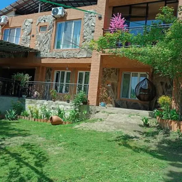 Panorama RABATI，位于阿哈尔齐赫的酒店