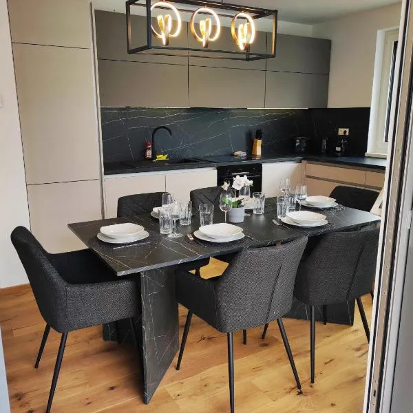 Exklusives Apartment Wien neben U2 U-Bahn, hotel in Vienna