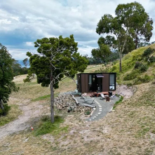 River Ridge Tiny House by Tiny Away, hotel in South Arm