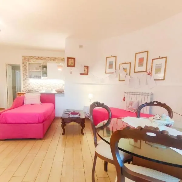 Amorevole villa con terrazza e parcheggio privato, hotel en Pozzuoli