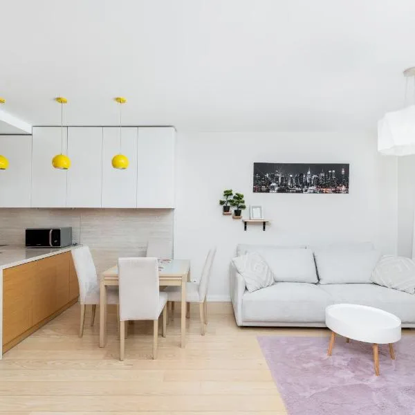 Pink Blush Haven Apartment, hotel in Kraków