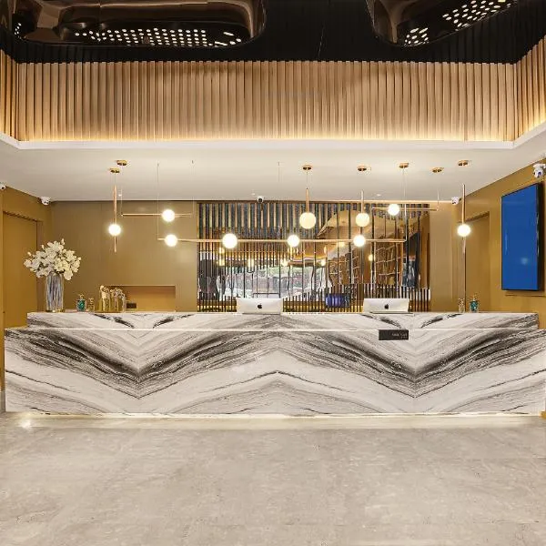 Atour Hotel Chengdu Yulin Huaxi, hotel v destinaci Čcheng-tu