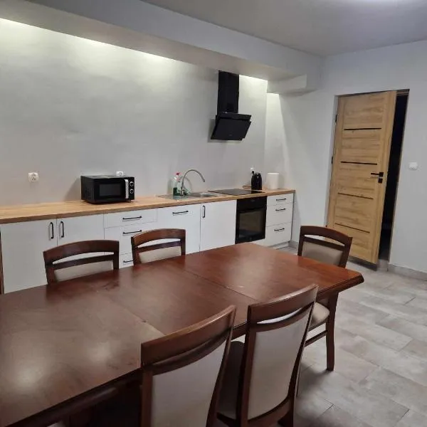 Pokoje pracownicze przy DK 51, hotel in Lidzbark Warmiński