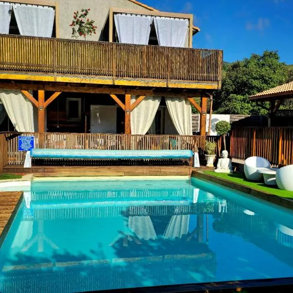 GITES O FIL DE L'EAU piscine spa accès rivière, ξενοδοχείο σε Omessa