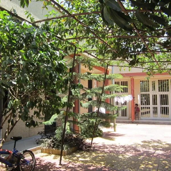 Manuhie Backpackers Lodge, hotel in Bahir Dar