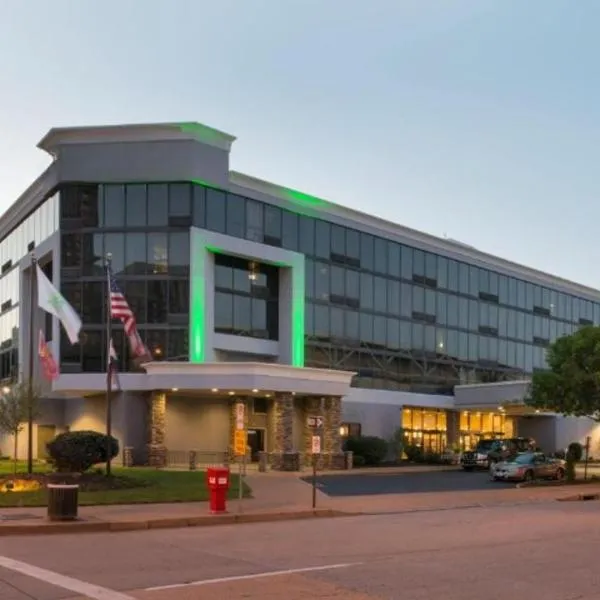 The Arch Convention Hotel，位于圣路易斯的酒店