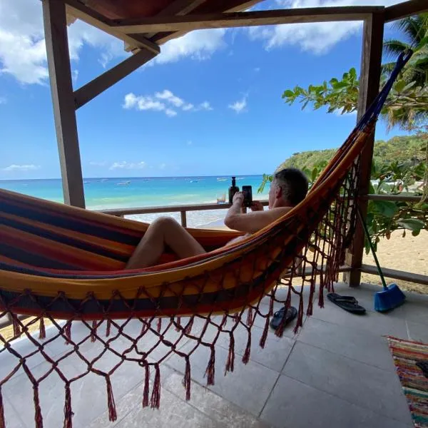 D' Love Shack, hotel v mestu Castara