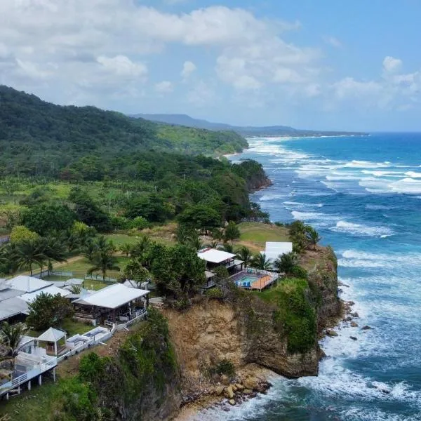The Sea Cliff Hotel Resort & Spa, hotel Port Antonióban