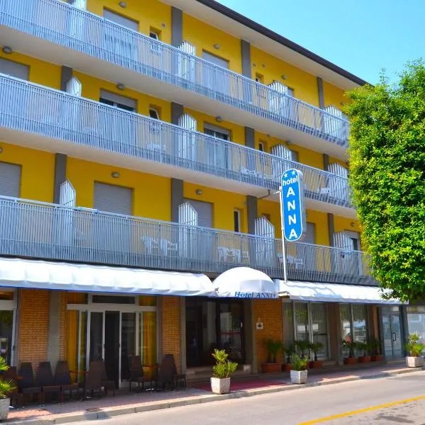 Hotel Anna, hotell i Caorle