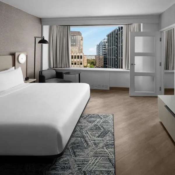 AC Hotel Arlington National Landing, hotel in Arlington