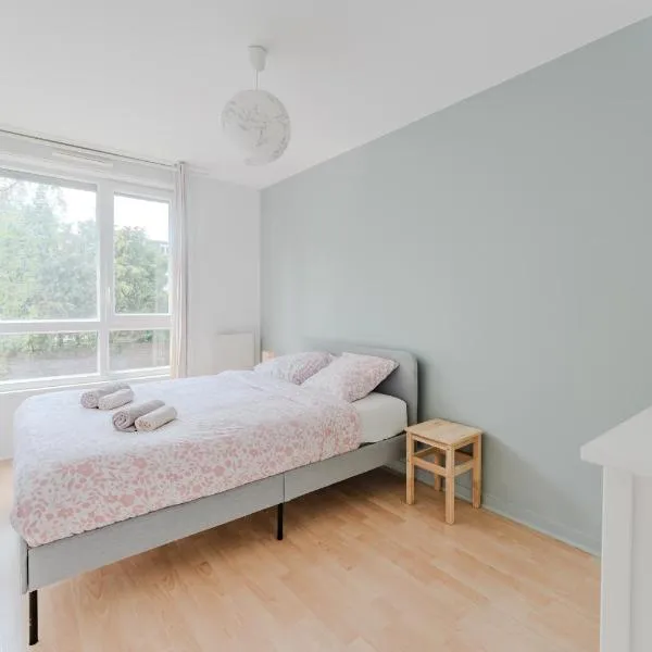 Magnifique 3 pièces avec Parking privé et balcon, hôtel à Lille