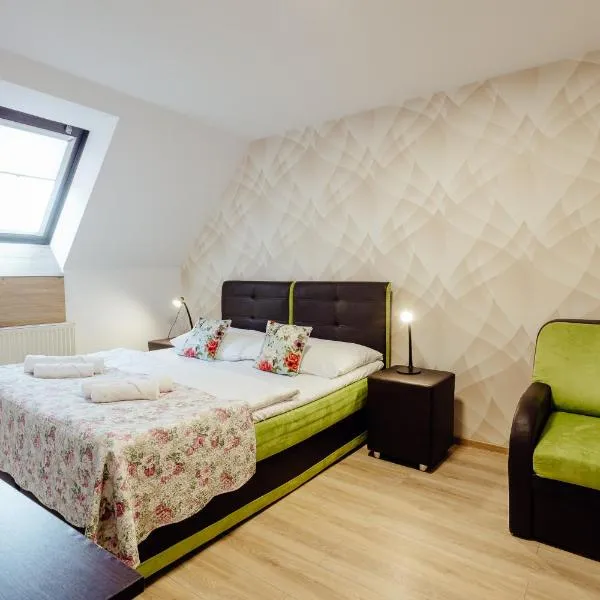 Penzion Panda 2, Hotel in Turčianske Teplice