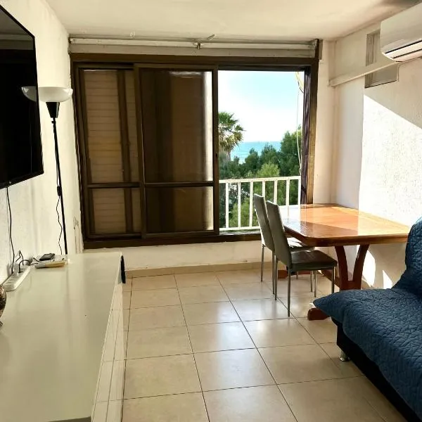 SeaTown Apartments, hotel in Haifa