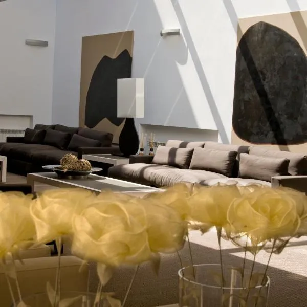 Hospedium Hotel Convento de Santa Ana，位于阿蒂恩萨的酒店