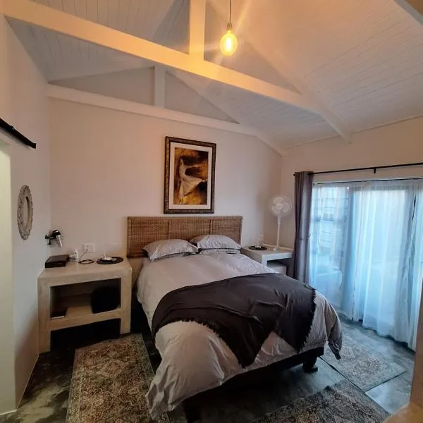 66onjennings Strand, hotel in Strand